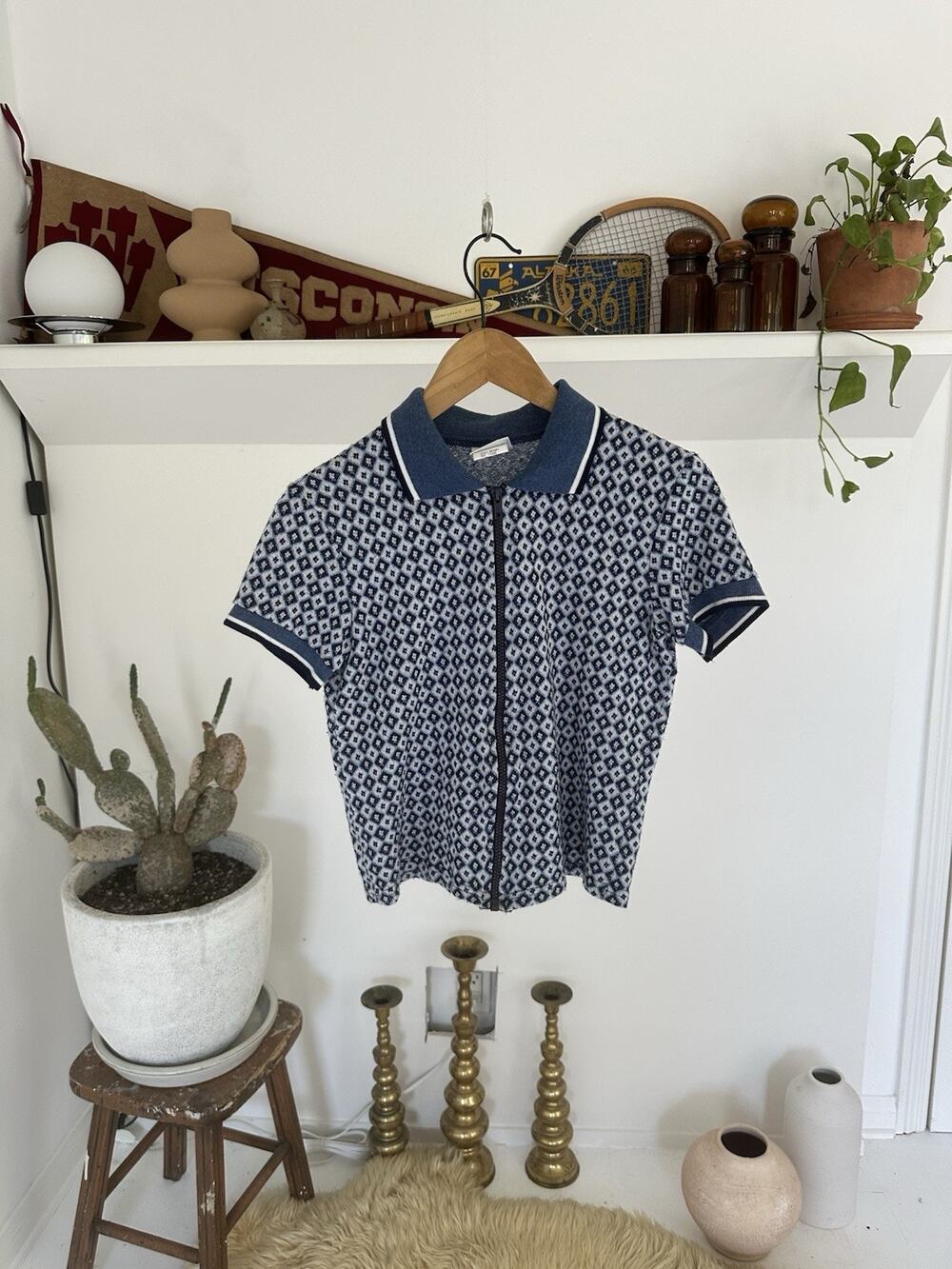 Vintage 1970s Jalate Zip Up Collared Acrylic Short Sleeeve Shirt Small
